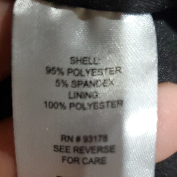 Tahari Black Cut-Out Fitted Sleeveless Top with Mandarin Collar - Picture 6 of 6